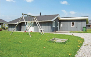 Nice Home In Juelsminde With Wifi, Sønderby